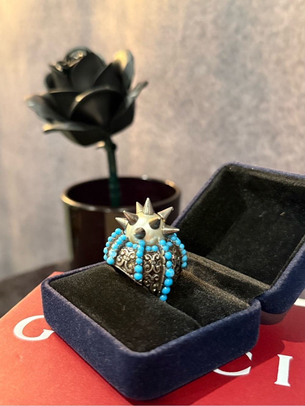 Gucci Rare Limited Edition Pearl Turquoise Spike Statement Ring - Picture 3 of 8